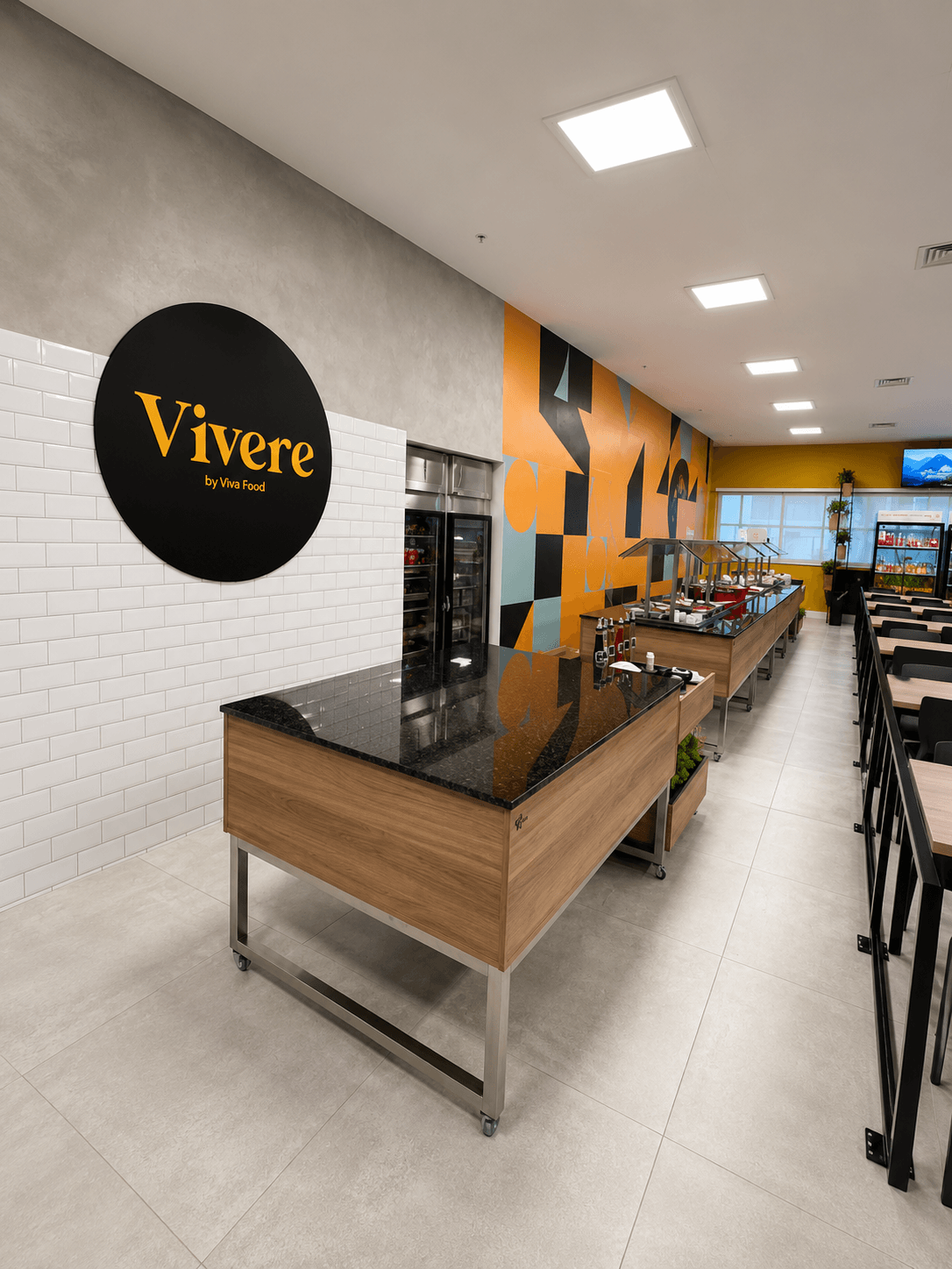 Ambiente comercial moderno com revestimentos decorativos